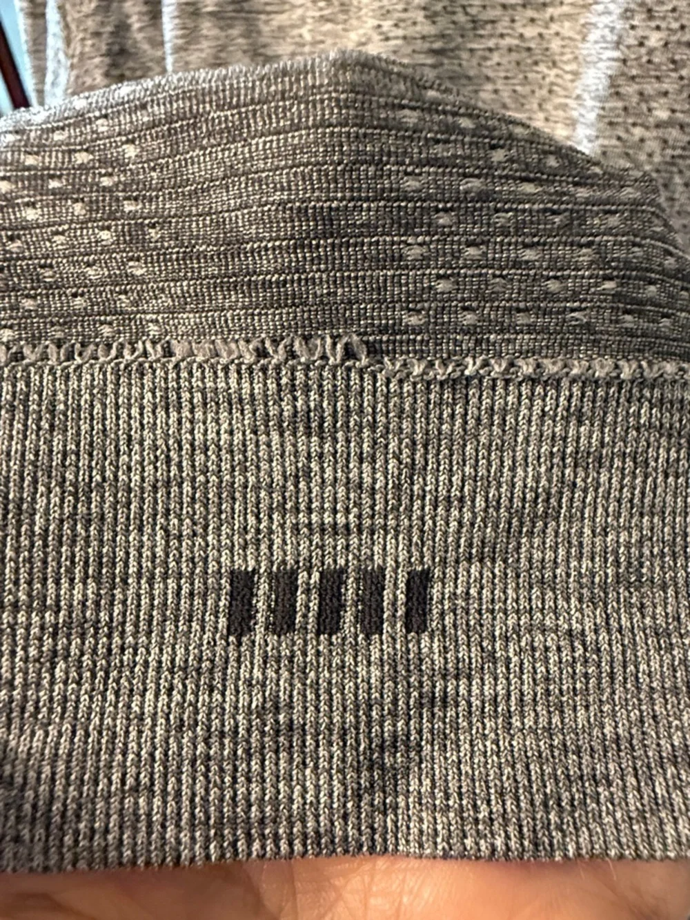 Lululemon Swiftly Tech Long Sleeve Breeze Relaxed Fit Sz 12 Slate Grey White